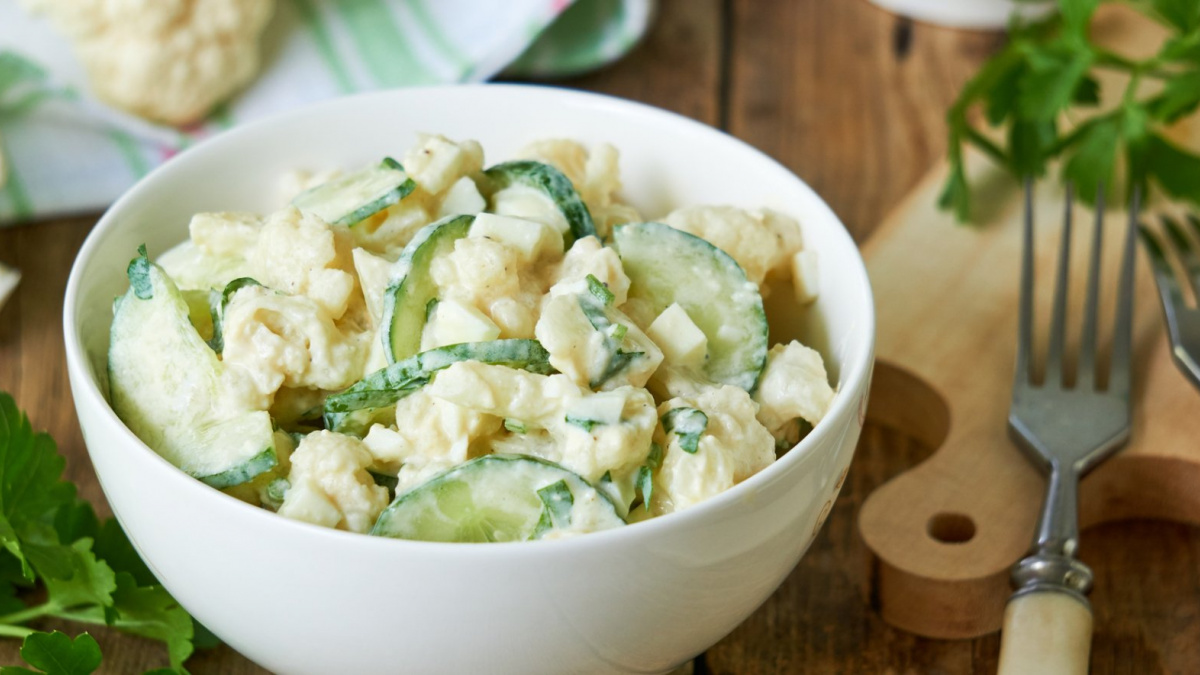 Receta culinaria: Ensalada «nevada» de coliflor y nueces